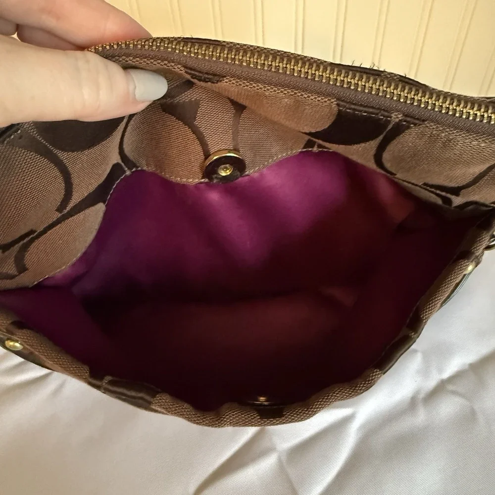 COACH Shoulder Bag Purse Signature C 23072M Chocolate Brown Canvas Leather
